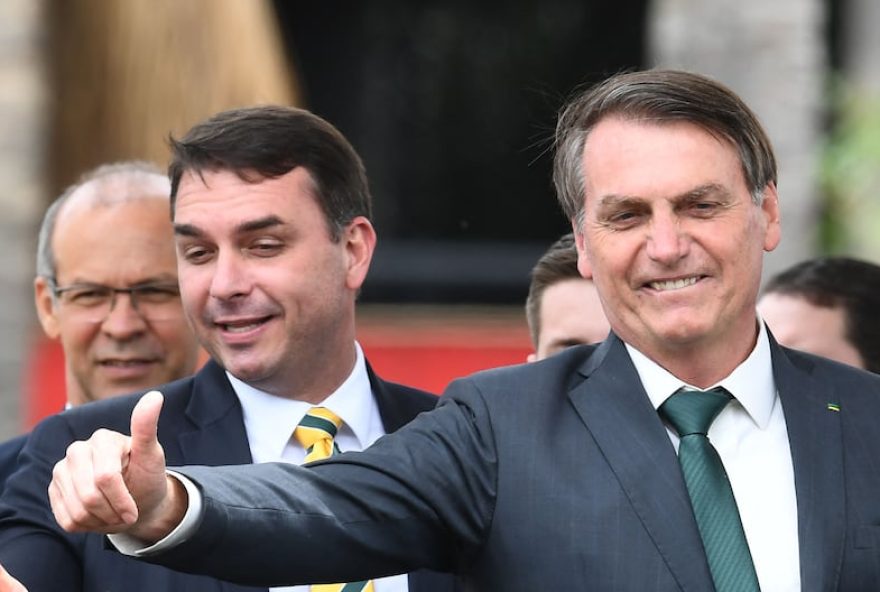 brasil3A-flavio-bolsonaro-designado-por-jair-bolsonaro-para-disputar-eleicoes-de-2026-com-lula