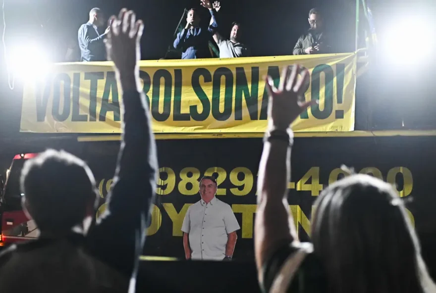 brasile3A-bolsonaro-deve-affrontare-il-processo-per-il-colpo-di-stato-mancato-con-lombra-di-trump