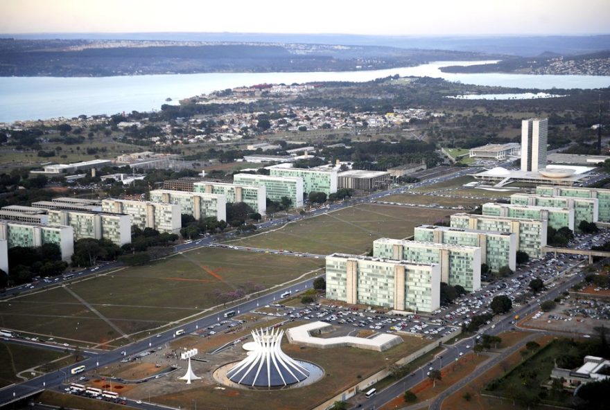 brasilia-cede-espaco-para-belem-na-cop-303A-entenda-o-simbolismo-da-mudanca-temporaria-da-capital-do-brasil