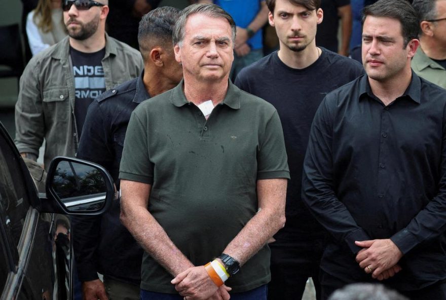 brazilian-judge-grants-ex-president-bolsonaro-temporary-release-for-hernia-surgery brazilian-judge-grants-ex-president-bolsonaro-temporary-release-for-hernia-surgery