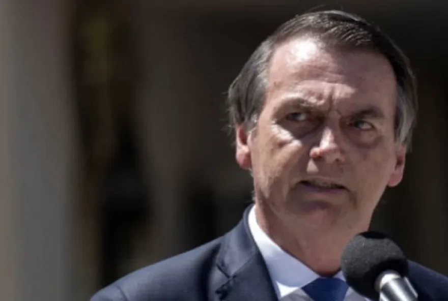 brazils-supreme-court-orders-former-president-to-begin-27-year-prison-sentence