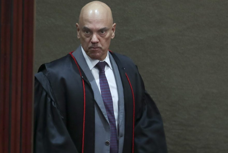 brazils-supreme-court-schedules-verdict-and-sentencing-for-former-president-bolsonaro-for-early-september