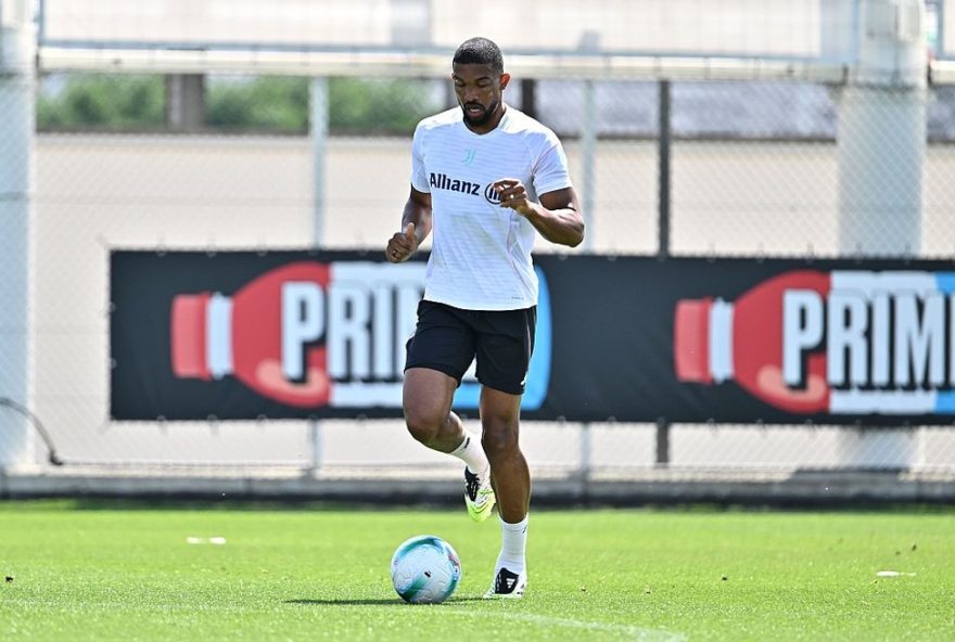 bremer-retorna-aos-treinos-da-juventus-visando-estreia-no-campeonato-italiano-20252F26