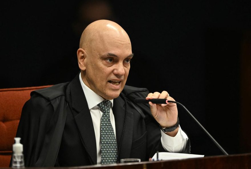 bresil-3A-a-son-proces2C-bolsonaro-accuse-davoir-voulu-une-dictature