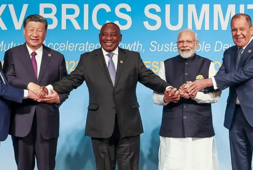brics3A-cupula-no-brasil-enfrenta-desafios-do-protecionismo-o-que-esperar3F