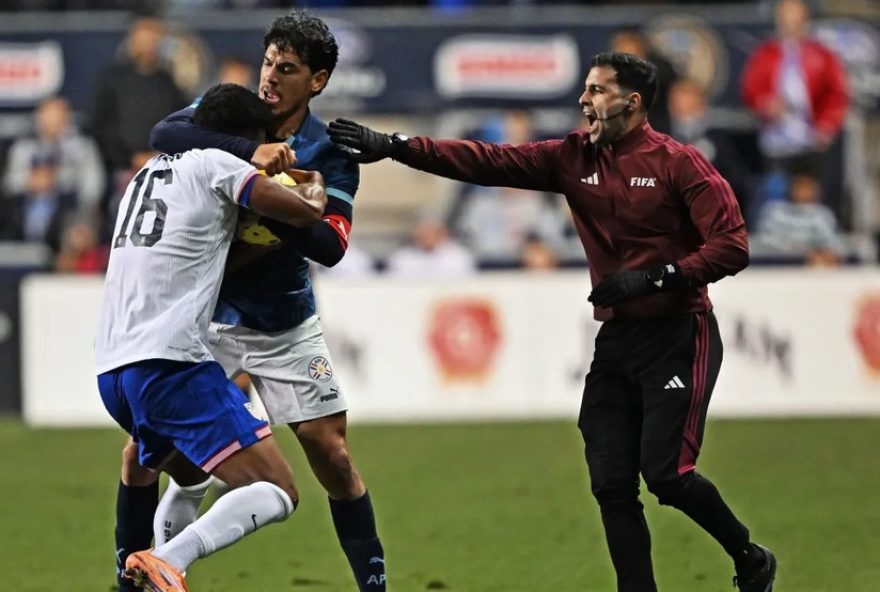 briga-em-amistoso-eua-x-paraguai3A-gomez2C-do-palmeiras2C-envolvido briga-em-amistoso-eua-x-paraguai3A-gomez2C-do-palmeiras2C-envolvido