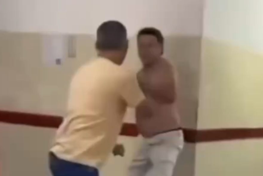 briga-entre-apoiadores-de-bolsonaro-e-lula-e-registrada-dentro-da-upa-jardim-america3B-assista-ao-video briga-entre-apoiadores-de-bolsonaro-e-lula-e-registrada-dentro-da-upa-jardim-america3B-assista-ao-video