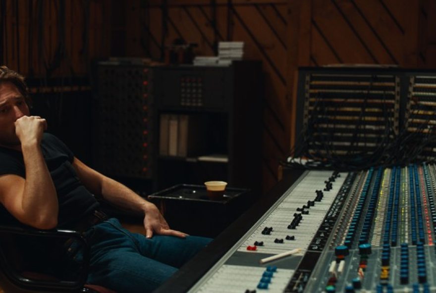 bruce-springsteen3A-22salve-me-do-desconhecido22-revela-a-jornada-intima-do-icone-da-musica