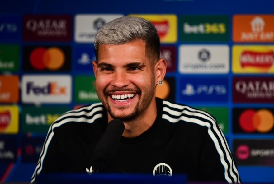 bruno-guimaraes-ansioso-para-duelo-newcastle-x-barcelona-na-champions-league