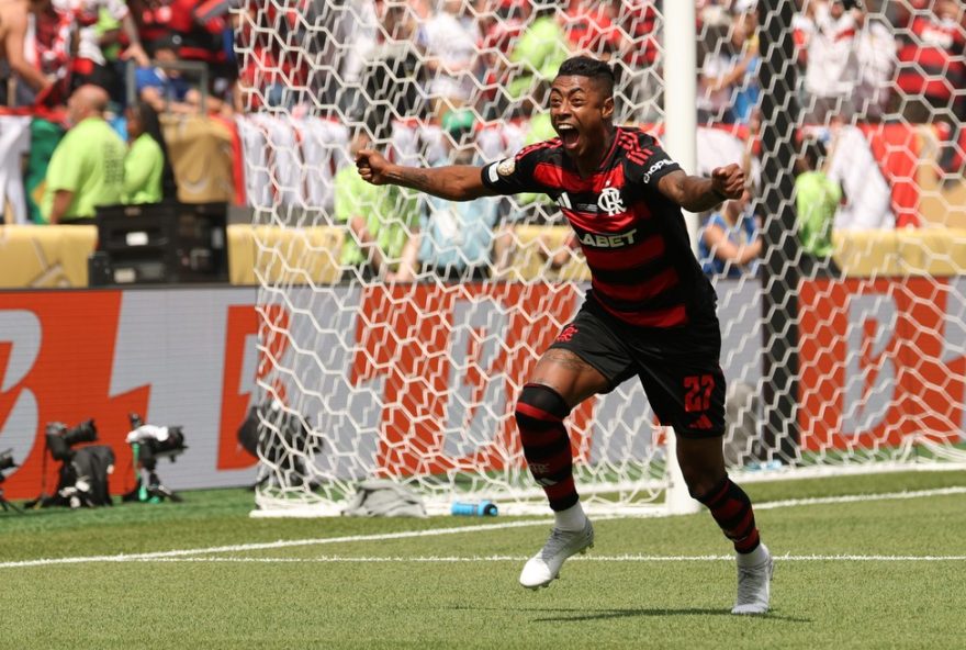 bruno-henrique-destaca-apoio-da-torcida-na-vitoria-do-flamengo3A-22veio-com-a-gente22-copa-do-mundo-de-clubes