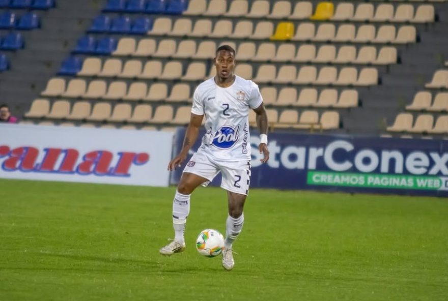 brusque-anuncia-contratacao-de-zagueiro-colombiano-frank-salas-para-o-campeonato-catarinense-e-serie-c-do-brasileiro brusque-anuncia-contratacao-de-zagueiro-colombiano-frank-salas-para-o-campeonato-catarinense-e-serie-c-do-brasileiro