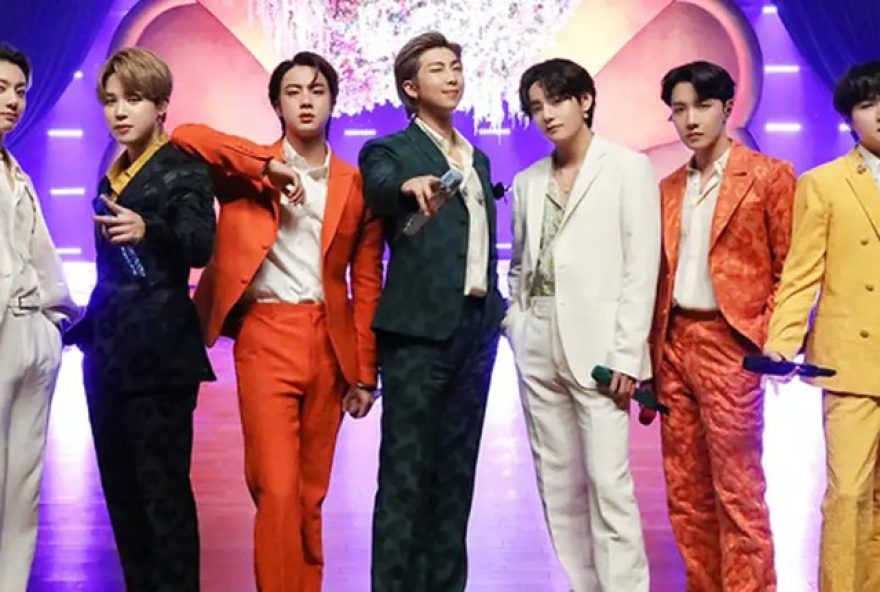 bts-anuncia-retorno-com-novo-disco-e-turne-mundial bts-anuncia-retorno-com-novo-disco-e-turne-mundial
