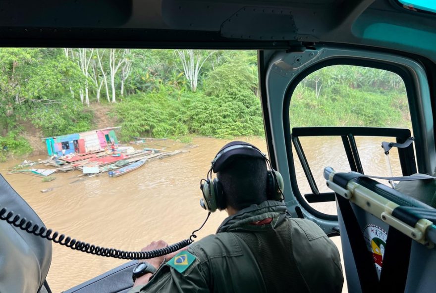 buscas-por-desaparecidos-apos-colisao-entre-balsa-e-casas-flutuantes-no-am-chegam-ao-terceiro-dia