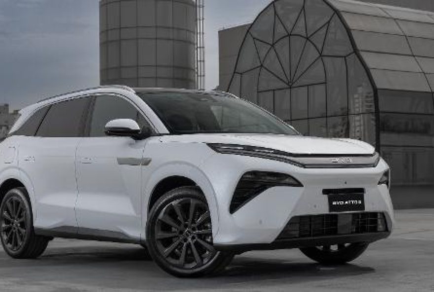 byd-lanca-song-plus-2027-e-novo-atto-82C-com-autonomia-surpreendente-e-alta-tecnologia byd-lanca-song-plus-2027-e-novo-atto-82C-com-autonomia-surpreendente-e-alta-tecnologia