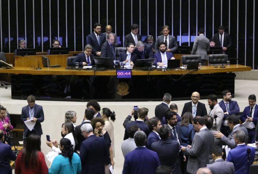 camara-acelera-tramitacao-de-projeto-que-aumenta-teto-de-faturamento-do-mei camara-acelera-tramitacao-de-projeto-que-aumenta-teto-de-faturamento-do-mei