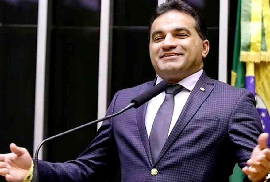 camara-decidira-sobre-perda-de-mandato-de-deputados-condenados camara-decidira-sobre-perda-de-mandato-de-deputados-condenados