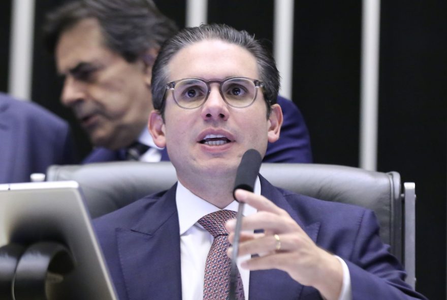 camara-dos-deputados-aprova-derrubar-alta-do-iof-com-plenario-esvaziado