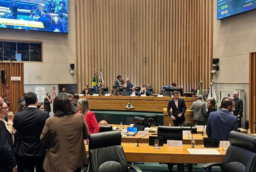 camara-legislativa-do-df-arquiva-pedidos-de-impeachment-contra-governador-ibaneis-rocha camara-legislativa-do-df-arquiva-pedidos-de-impeachment-contra-governador-ibaneis-rocha