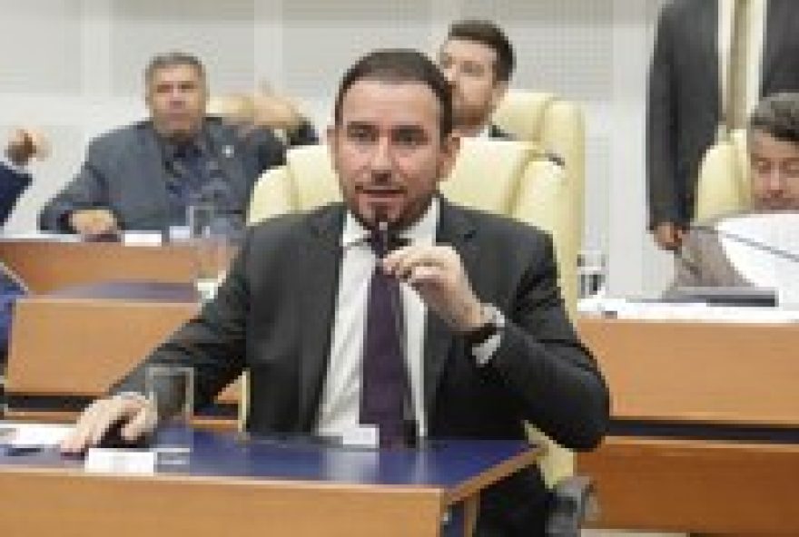 camara-municipal-aprova-projeto-que-endurece-punicoes-para-descarte-irregular-de-lixo.-novas-medidas-visam-conscientizacao-e-responsabilizacao-ambiental camara-municipal-aprova-projeto-que-endurece-punicoes-para-descarte-irregular-de-lixo.-novas-medidas-visam-conscientizacao-e-responsabilizacao-ambiental