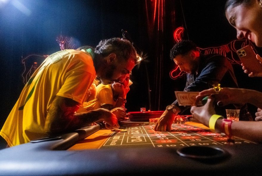 camarote-bar-brahma3A-carnaval-paralelo-com-show2C-cassino-e-massagem-no-anhembi camarote-bar-brahma3A-carnaval-paralelo-com-show2C-cassino-e-massagem-no-anhembi