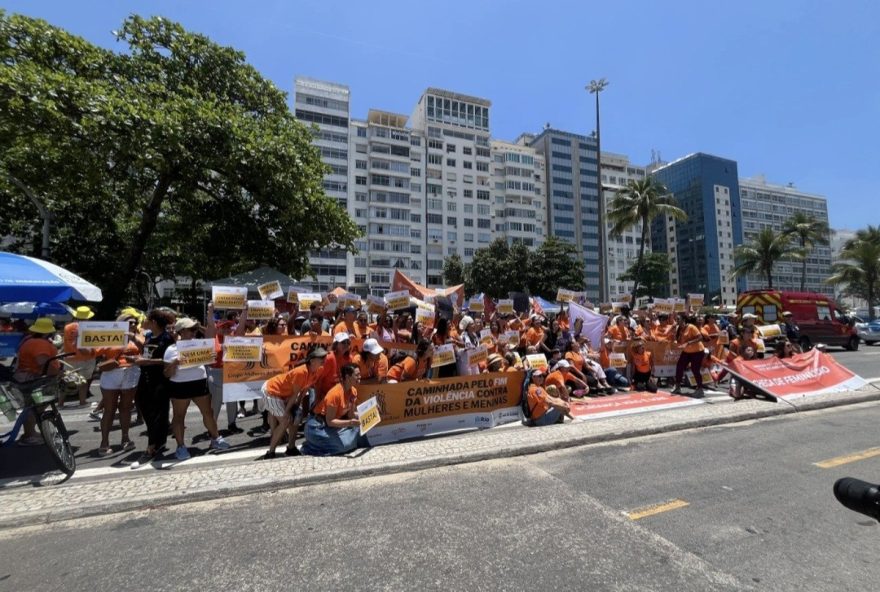 caminhada-em-copacabana-pelo-empoderamento-feminino-e-igualdade-de-genero-combate-a-violencia-contra-mulheres-e-sororidade caminhada-em-copacabana-pelo-empoderamento-feminino-e-igualdade-de-genero-combate-a-violencia-contra-mulheres-e-sororidade