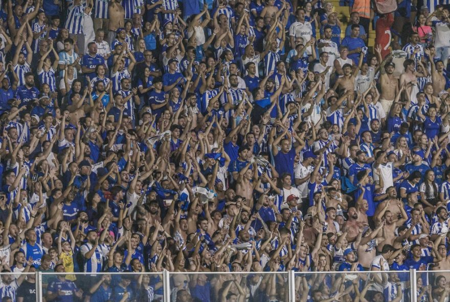 campanha-do-avai3A-22lugar-de-socio-e-na-ressacada22-participe-e-apoie-o-leao