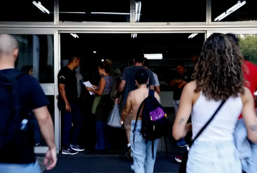 candidatos-do-cnu-realizam-prova-discursiva-hoje-7