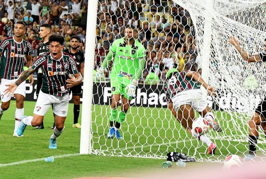 cano3A-como-o-classico-com-o-botafogo-mudou-sua-historia-no-fluminense
