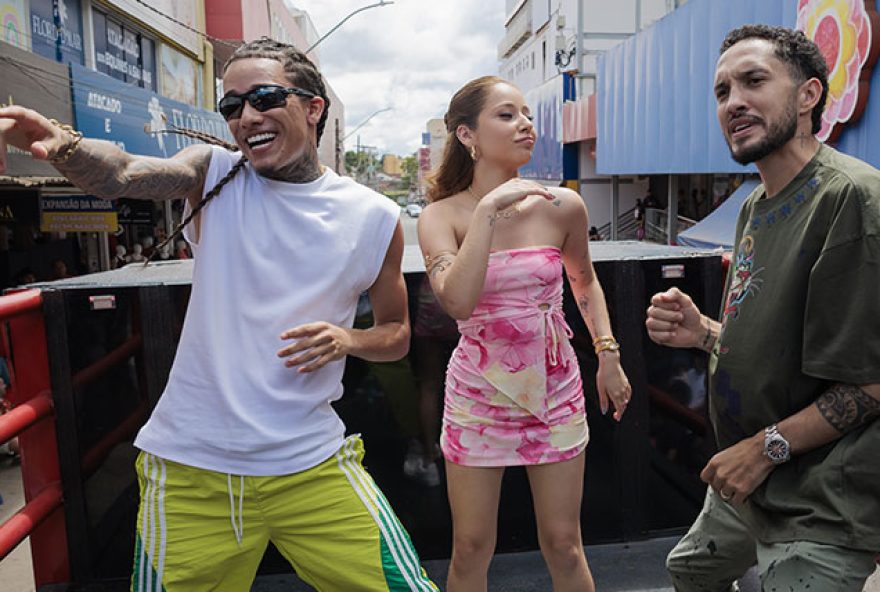 cantor-grelo-grava-clipe-com-marilia-tavares-na-regiao-da-44-e-mobiliza-fas-em-goiania cantor-grelo-grava-clipe-com-marilia-tavares-na-regiao-da-44-e-mobiliza-fas-em-goiania