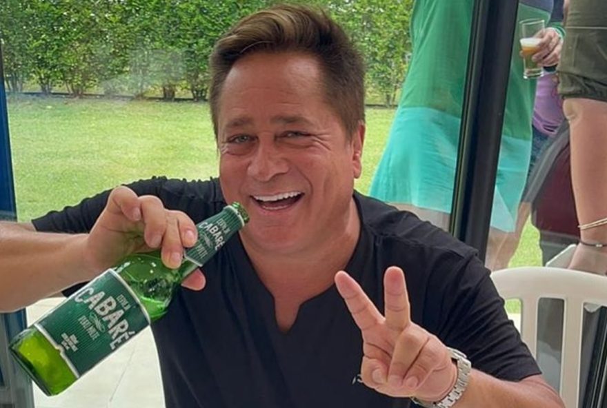 cantor-leonardo-e-internado-por-gastroenterite3A-saiba-mais cantor-leonardo-e-internado-por-gastroenterite3A-saiba-mais