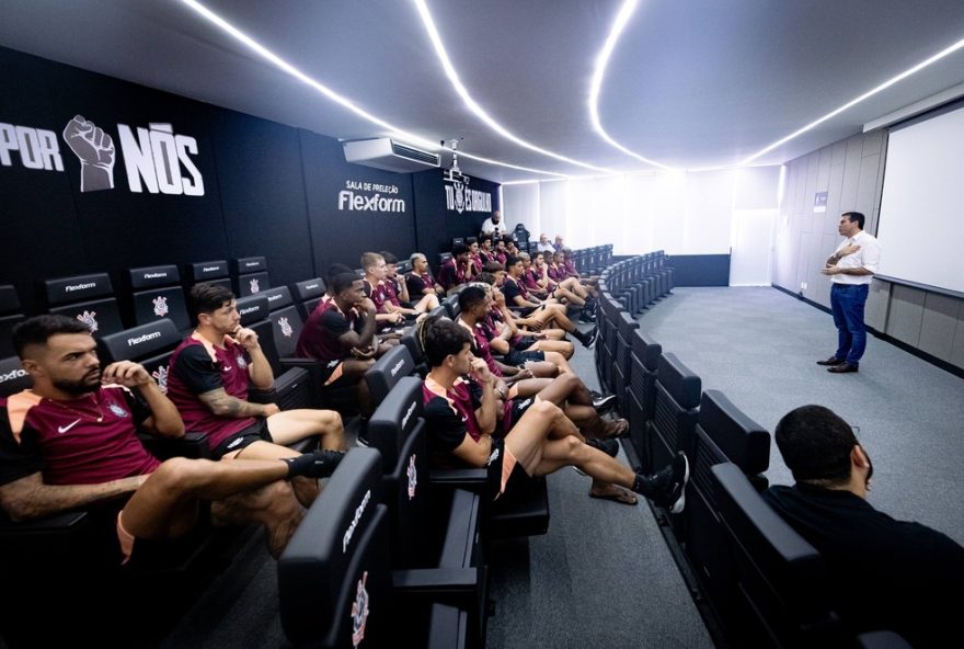 capitaes-do-corinthians-pedem-transparencia-a-marcelo-paz3A-22prezamos-pela-verdade22-hugo-souza