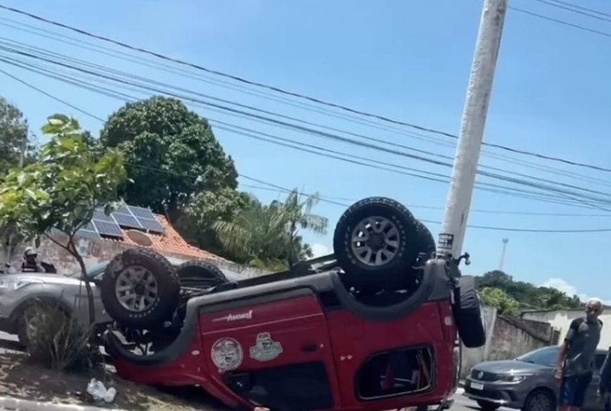 capotamento-na-avenida-dos-holandeses-em-sao-luis3A-acidente-mobiliza-corpo-de-bombeiros-e-afeta-transito-saiba-mais