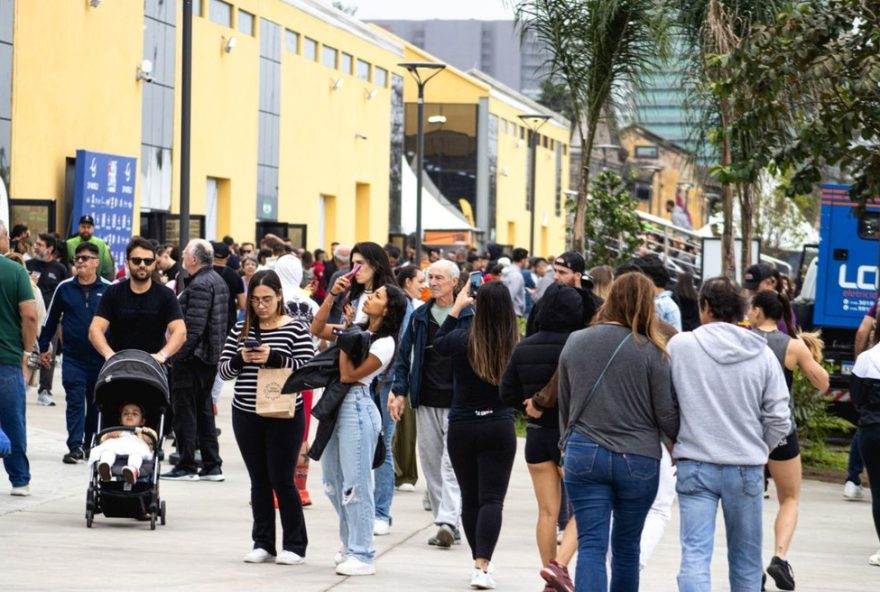 cara-festival-20223A-programacao-musical2C-teatral-e-exposicoes-no-parque-valongo2C-santos.-atrativos-para-todas-as-idades-com-protagonismo-feminino-e-conscientizacao