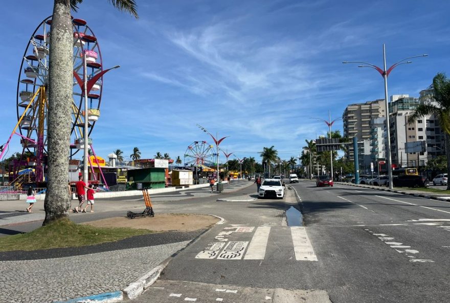 caraguatatuba-fecha-trecho-da-avenida-da-praia-para-lazer-neste-domingo
