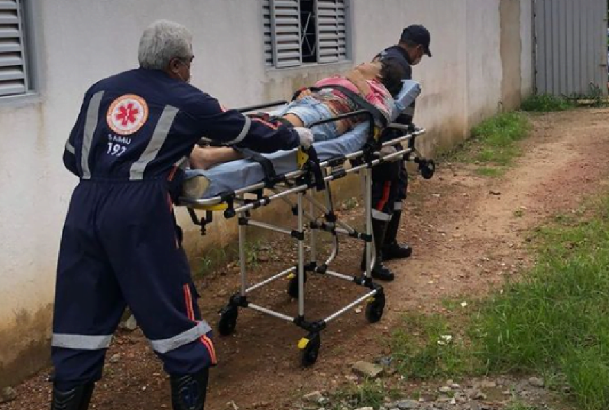 Homem mantém esposa em cativeiro sem água e comida em Hidrolândia