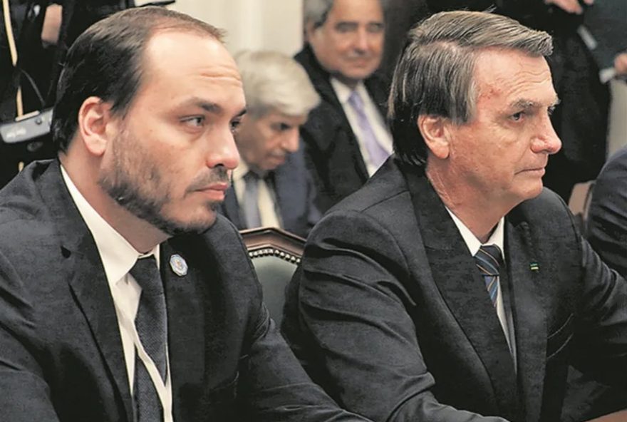 carlos-bolsonaro-ataca-valdemar-e-diz-que-o-pai-mandou carlos-bolsonaro-ataca-valdemar-e-diz-que-o-pai-mandou