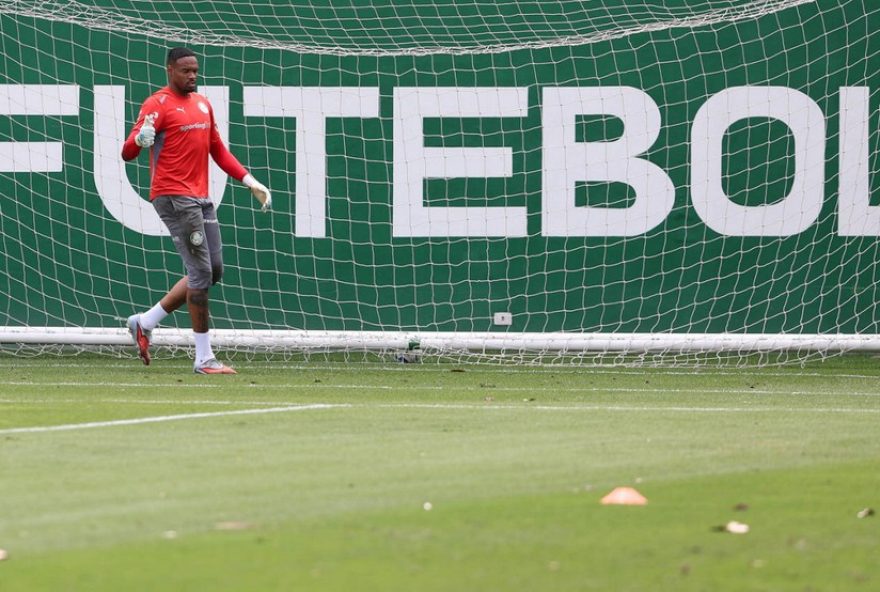 carlos-miguel-pronto-para-agarrar-oportunidade-de-titular-no-palmeiras