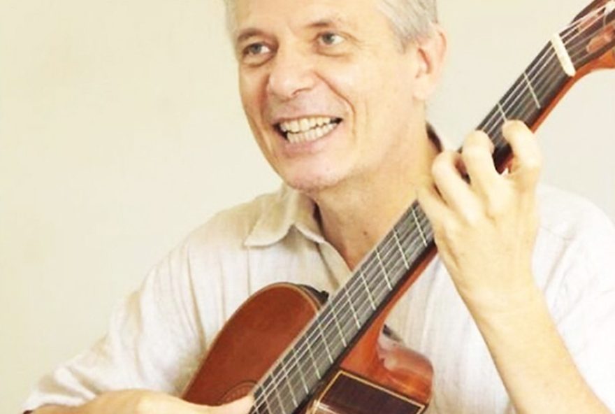 carlos-sandroni3A-o-poeta-da-mpb-que-deixou-sua-marca