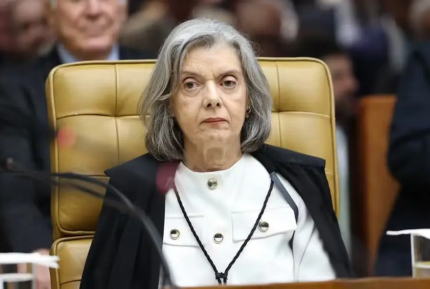 carmen-lucia-defende-democracia-e-adia-analise-de-habeas-corpus-de-apoiadores-de-bolsonaro
