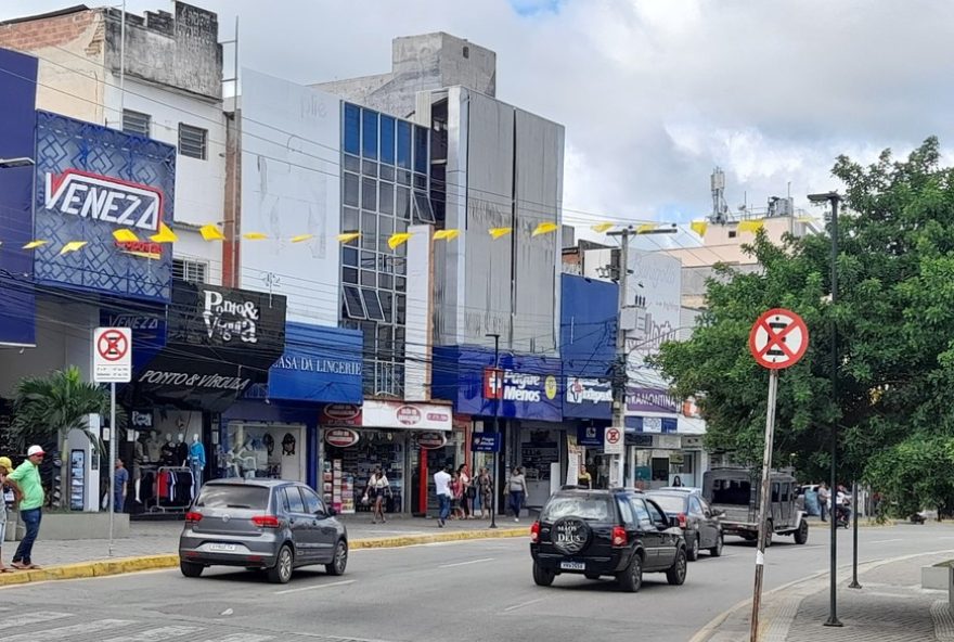 carnaval-20253A-sindloja-caruaru-orienta-lojistas-sobre-funcionamento-e-feriados