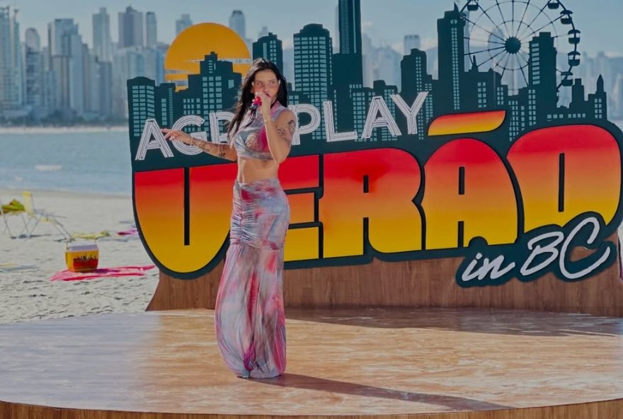 carnaval-de-balneario-camboriu3A-ana-castela-fara-show-gratuito-na-praia-central carnaval-de-balneario-camboriu3A-ana-castela-fara-show-gratuito-na-praia-central