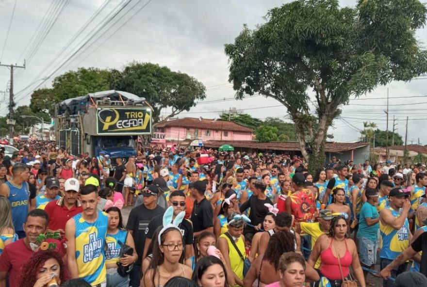 carnaval-de-mosqueiro2C-em-belem3A-programacao-de-trios2C-blocos-e-desfiles-em-2025