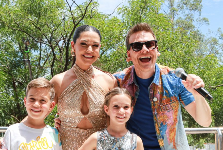 carnaval-em-sao-paulo3A-michel-telo-e-gretchen-agitam-blocos-com-familia-e-animacao carnaval-em-sao-paulo3A-michel-telo-e-gretchen-agitam-blocos-com-familia-e-animacao