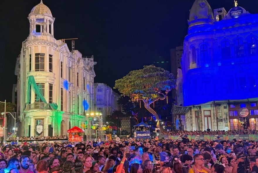 carnaval-recife-20263A-recorde-de-publico2C-injecao-de-r24-22C8-bi-na-economia-e-novidades-na-festa carnaval-recife-20263A-recorde-de-publico2C-injecao-de-r24-22C8-bi-na-economia-e-novidades-na-festa