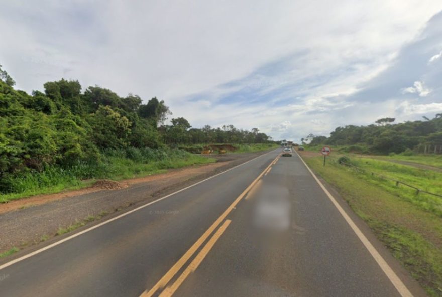 carreta-com-adubo-avaliada-em-r24-103-mil-e-recuperada-apos-caminhoneiro-ser-feito-refem-em-uberaba-video