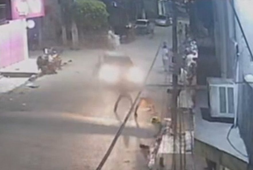 carro-atropela-duas-pessoas-em-sequencia-em-barreiros3A-um-morto2C-uma-ferida carro-atropela-duas-pessoas-em-sequencia-em-barreiros3A-um-morto2C-uma-ferida