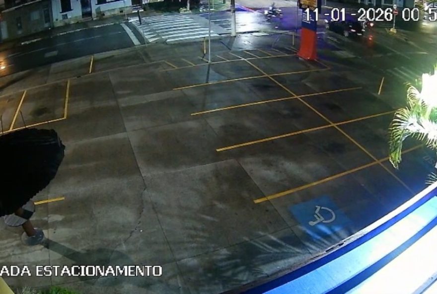 carro-desrespeita-sinalizacao-e-atinge-motociclista-em-itapetininga3A-alerta-para-seguranca-viaria carro-desrespeita-sinalizacao-e-atinge-motociclista-em-itapetininga3A-alerta-para-seguranca-viaria