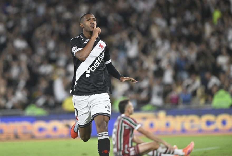 cartola-20253A-kaiki-bruno2C-rayan-e-jhon-jhon-brilham-como-surpresas-marcantes cartola-20253A-kaiki-bruno2C-rayan-e-jhon-jhon-brilham-como-surpresas-marcantes