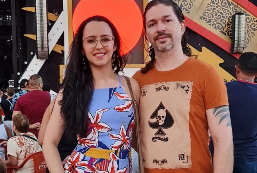 casal-confunde-personal-trainer-com-trans-e-a-acusa-por-calunia-e-difamacao-durante-incidente-em-academia