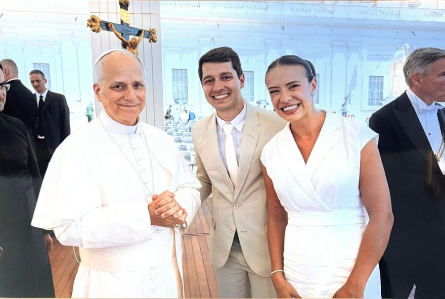 casal-do-interior-de-sp-tem-casamento-abencoado-pelo-papa-leao-xiv-no-vaticano